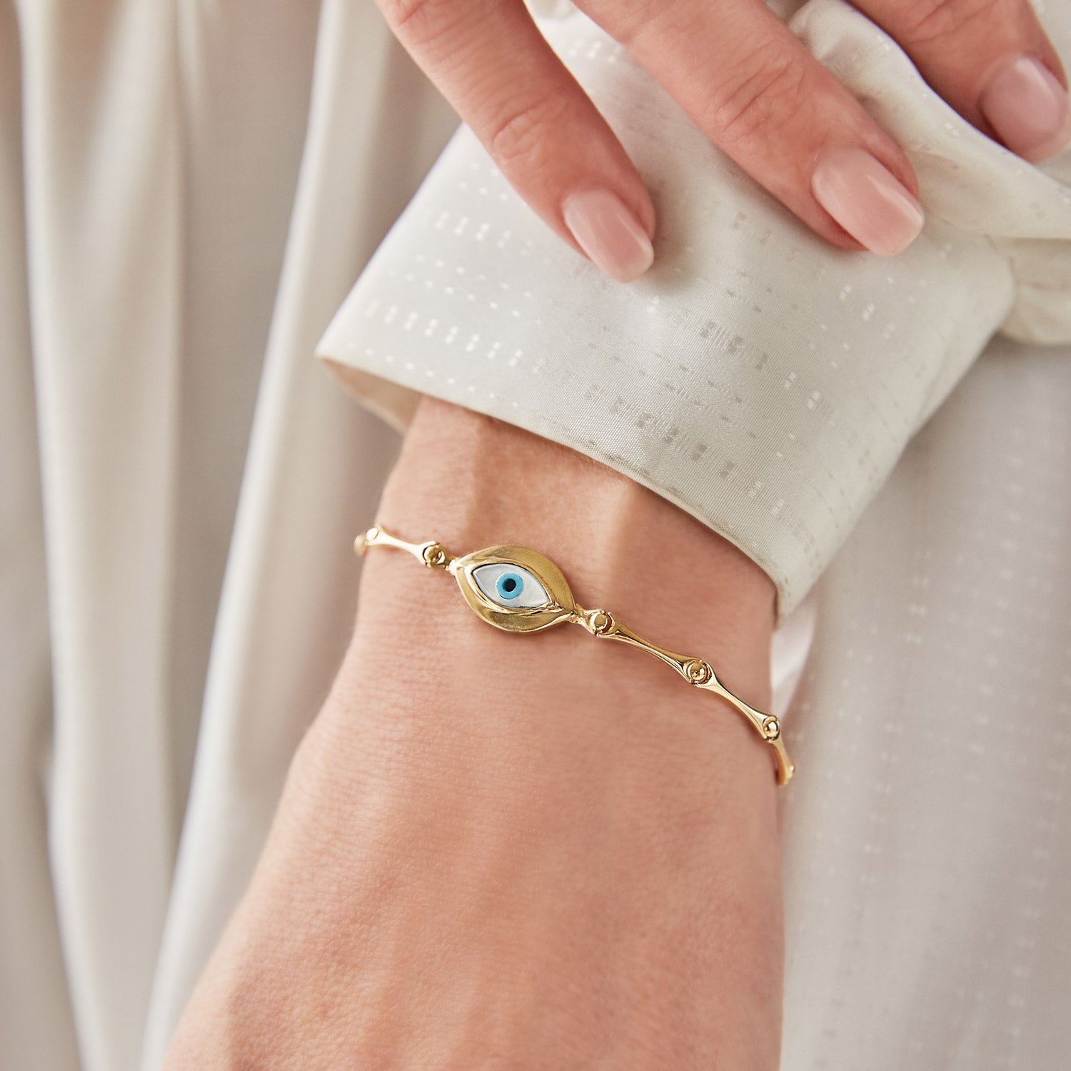 Mother of Pearl Evil Eye Link Bracelet