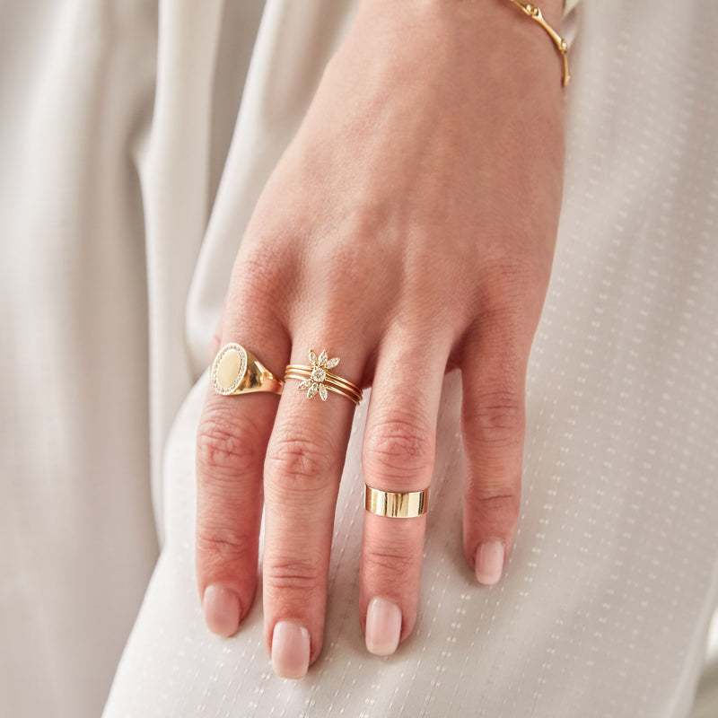 Round Diamond Prong Set Ring